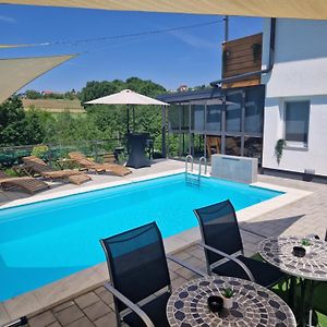 Lopatinec Aura Lux Holiday Home With Pool Exterior photo