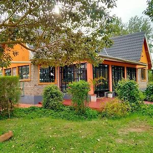 نيري The Orange Cottage Exterior photo
