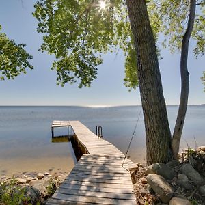 Oconto Cozy Cottage With 600 Of Green Bay Frontage And Dock! Exterior photo