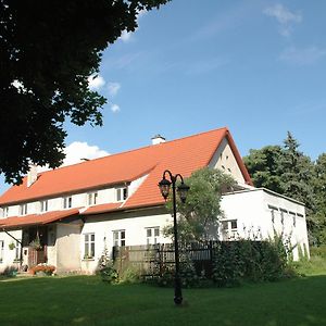 فندق ميوكيفي  Folwark Stara Kuznia Exterior photo