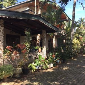 Maliga Inn غامبولا Exterior photo