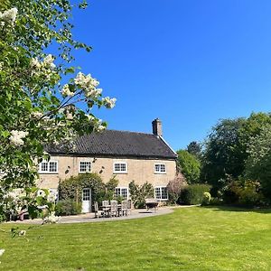 فيلا Ellingham في Stunning Manor Farmhouse Exterior photo