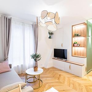 شقة Guestready - Paris Delight Near The Metro Station كليشي Exterior photo