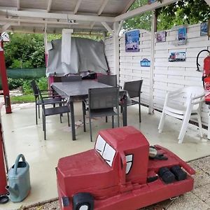 فيلا Maison Avec Jardin Clos Et Barbecue A Vendat Exterior photo