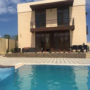 فيلا Summer House With A Pool & Close To The Sea باكو Exterior photo