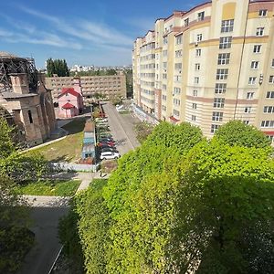 روفنو Apartment On Bukovinska Exterior photo
