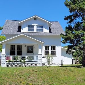 فيلا Oscoda Hilltop Haven - Great Location Near Beach! Exterior photo