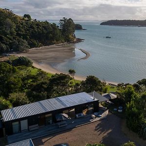 Te Whau Bay Wharetana Bay Villa With Private Walkway To Beach! Exterior photo