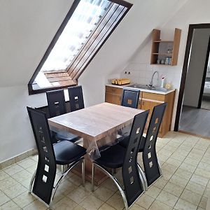 فندق Aniiza Apartman اورفينيس Exterior photo