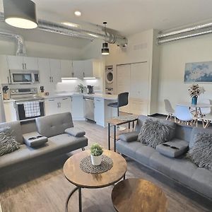 Brooklynn Suite Pet Friendly براندون Exterior photo