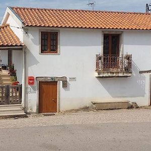 منزل الضيف Milhão  في Casa Do Soto Exterior photo