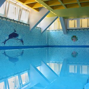 سبليت Blue Dolphin Apartment - Private Indoor Pool And Garden Near Beach Exterior photo