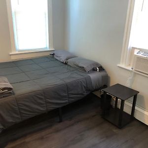Private 2-Bedroom, Direct Bus To Nyc Nearby, Free Parking ليندن Exterior photo