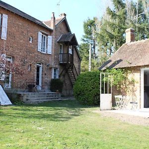 فيلا Chez Santia Brinon-sur-Sauldre Exterior photo