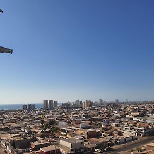 شقة Departamento Detras De Playa Brava Avenida Cerca De Jumbo إكيكي Exterior photo