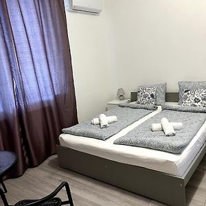 فندق Aniiza Apartman 2 اورفينيس Exterior photo