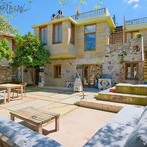 مبيت وإفطار فتحية Uezuemlue Evleri Exterior photo