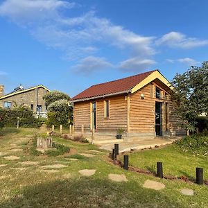 شقة Cosy Wood Cabin For 2 In Naivasha! Elwai Visitor Centre Heni Village Exterior photo