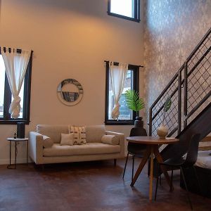 Reading Viaduct Loft, City Center, Contactless Check In فيلادلفيا Exterior photo