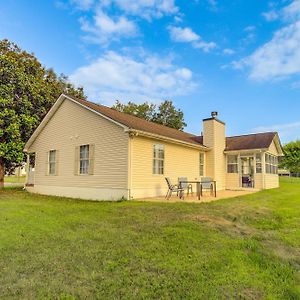 Knoxville Home With Sunroom About 9 Mi To Downtown! Exterior photo