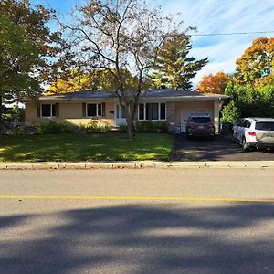 فيلا Maison Chaleureuse A Ste-Foy مدينة كويبيك Exterior photo