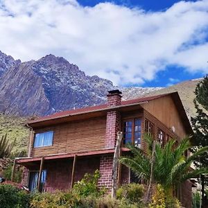 منزل الضيف بايهوانو  في Hermosa Casa Familiar Para 8 Personas Con Tinaja-Cochiguaz Valle De Elqui Exterior photo