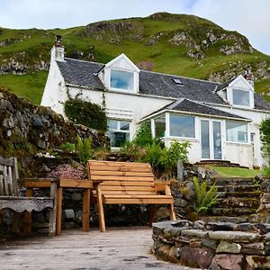 فيلا New! Farmhouse On Loch Tralaig - Firepit & Games كلميلفورت Exterior photo