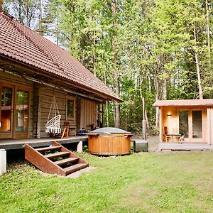 فيلا Quiet Log House, Vaikne Palkmaja, Saun Ja Kuemblustuenn Rannakula  Exterior photo