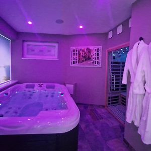 شقة Spa & Sauna Lin Pour L'Autre كاليه Exterior photo