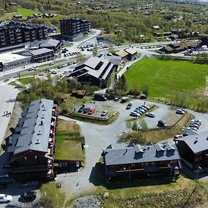 شقة Fjellro - Stor Familieleilighet I Sentrum Beitostolen Exterior photo