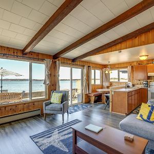 Birch Bay Oceanfront Cottage With Patio And Views! بلين Exterior photo