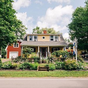 Canning Farmhouse Inn B&B Exterior photo