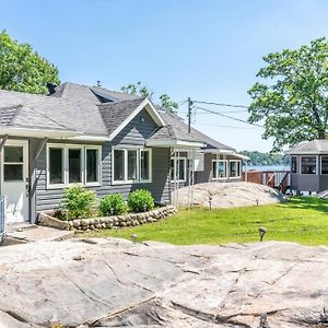 Lake Muskoka Cottage One Thousand And One Night جرافنهورست Exterior photo