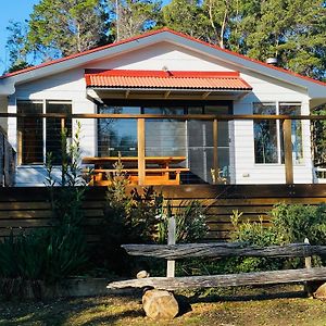 فيلا Fully Fenced, Wrap Around Decks, Water On 3 Sides Lunawanna Exterior photo