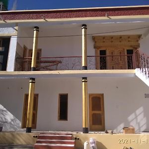 ليه Kunsal Yourdum Homestay Ladakh By Lexstays Exterior photo