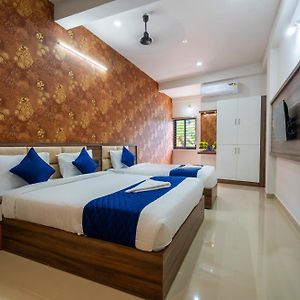 Amala Arcade Ac Rooms Thrissur Exterior photo