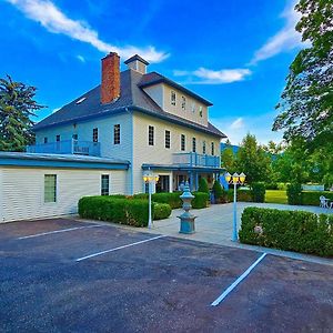 Kettle Falls Gardenview Estate Bed And Breakfast Exterior photo