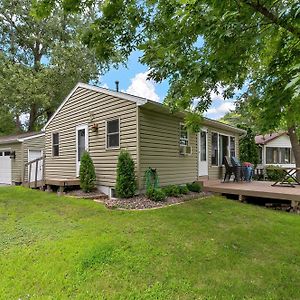 فيلا Lakefront, Wildlife Cabin Retreat - Pelican Bay Cabin Lindstrom Exterior photo