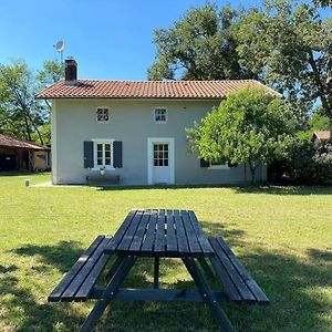 فيلا Maison Typique En Lisiere De Foret Au Calme Moustey Exterior photo