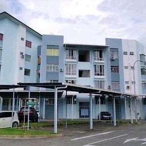 شقة Delta Heights Penampang كوتا كينابالو Exterior photo