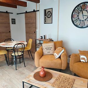 Le Ptit Atelier, Appartement Cosy A شامبيانول Exterior photo