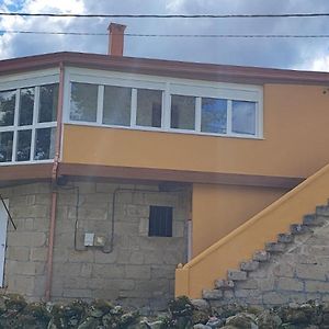 فيلا Casa Do Outeiro De Aguil كاسترو كالديلاس Exterior photo