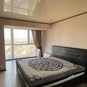 Prospect Mira 35 Apartamenty كريفوي روغ Exterior photo