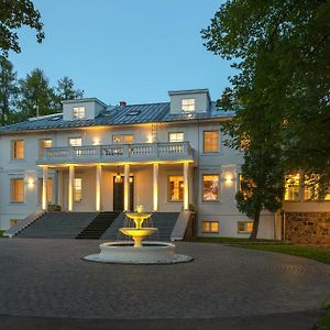 فندق The Manor Sports & Spa Tõrve Exterior photo