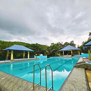 Mjs Campsite And Mountain Resort Balilihan Exterior photo