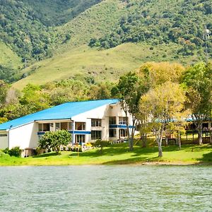 Hotel Y Cabanas - Centro Vacacional Comfandi Lago كاليما Exterior photo