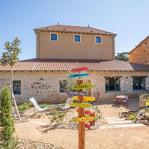 فندق Chez Romain Solutré-Pouilly Exterior photo