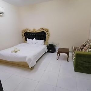 Private Guest Room In Kuwaitat العين Exterior photo