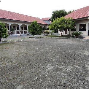 فندق Oyo 93051 Wisma Syariah Buloe Enrekang Exterior photo