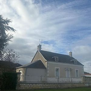 فيلا Maison De La Tuilerie Ambrault Exterior photo